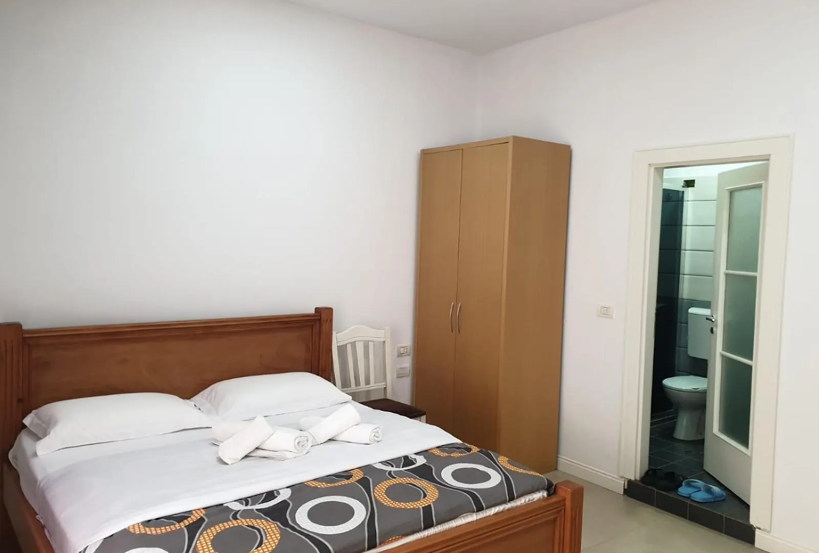 Vila Giorgio Shkodër 0*,